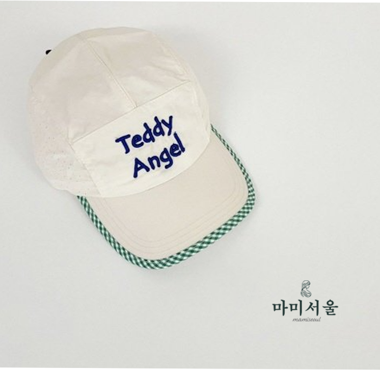 Gorra “Teddy Angel” con visera divertida