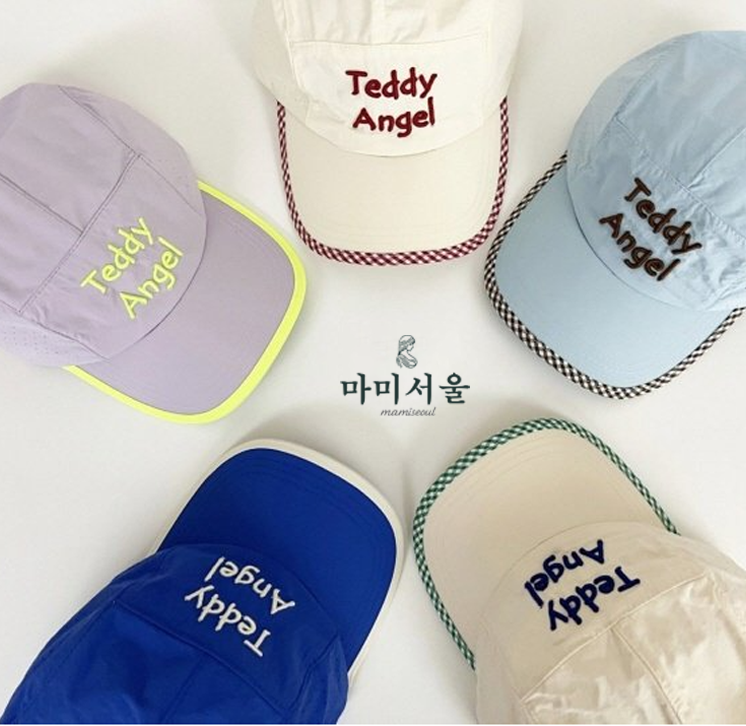 Gorra “Teddy Angel” con visera divertida